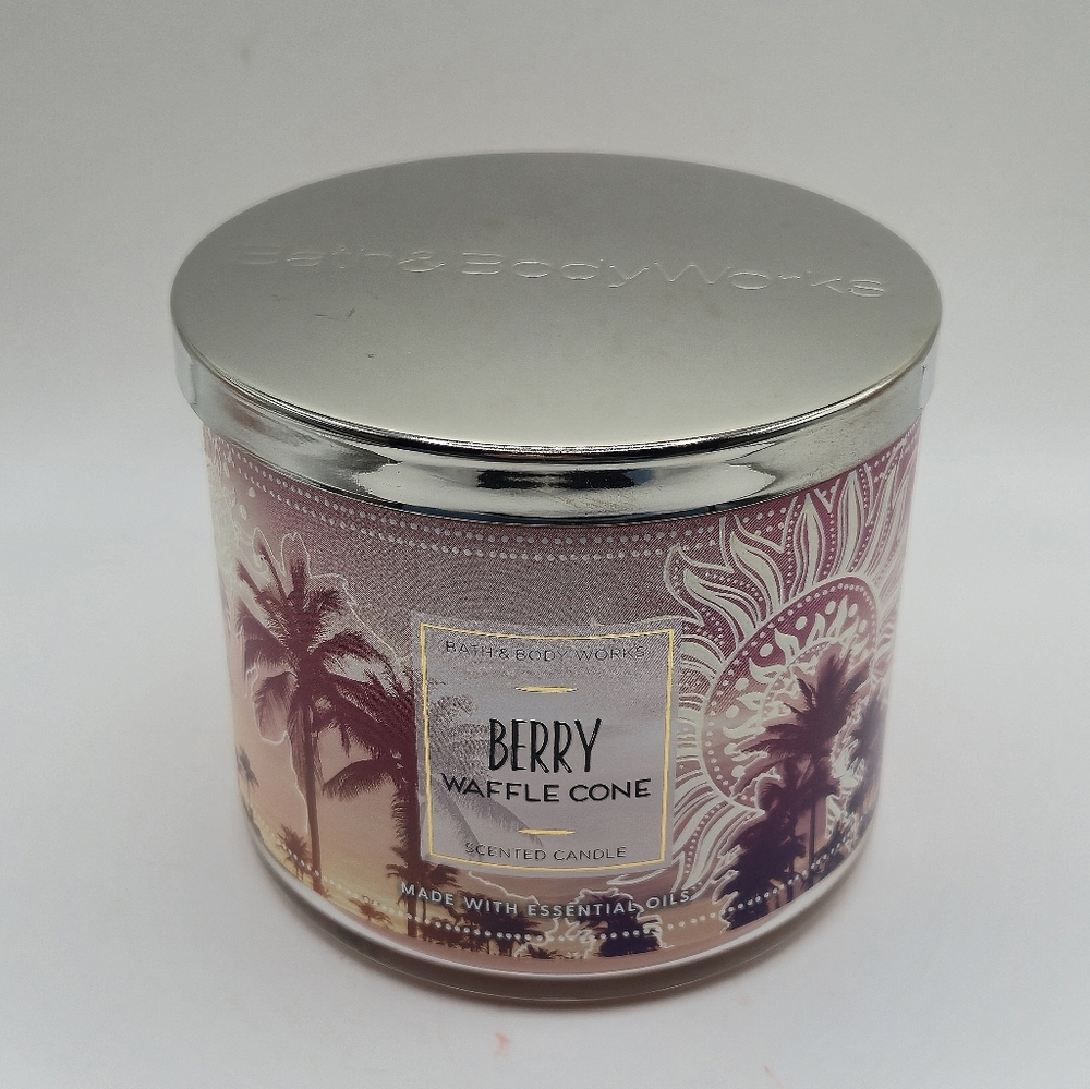 BBW Berry Waffle Cone 3-wick Large Candle